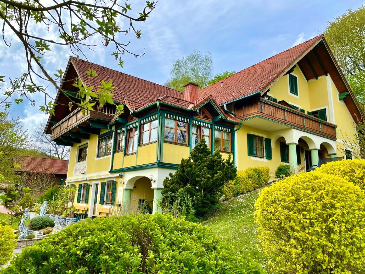 Pension Thermenland Loipersdorf bei Fuerstenfeld Exterior photo